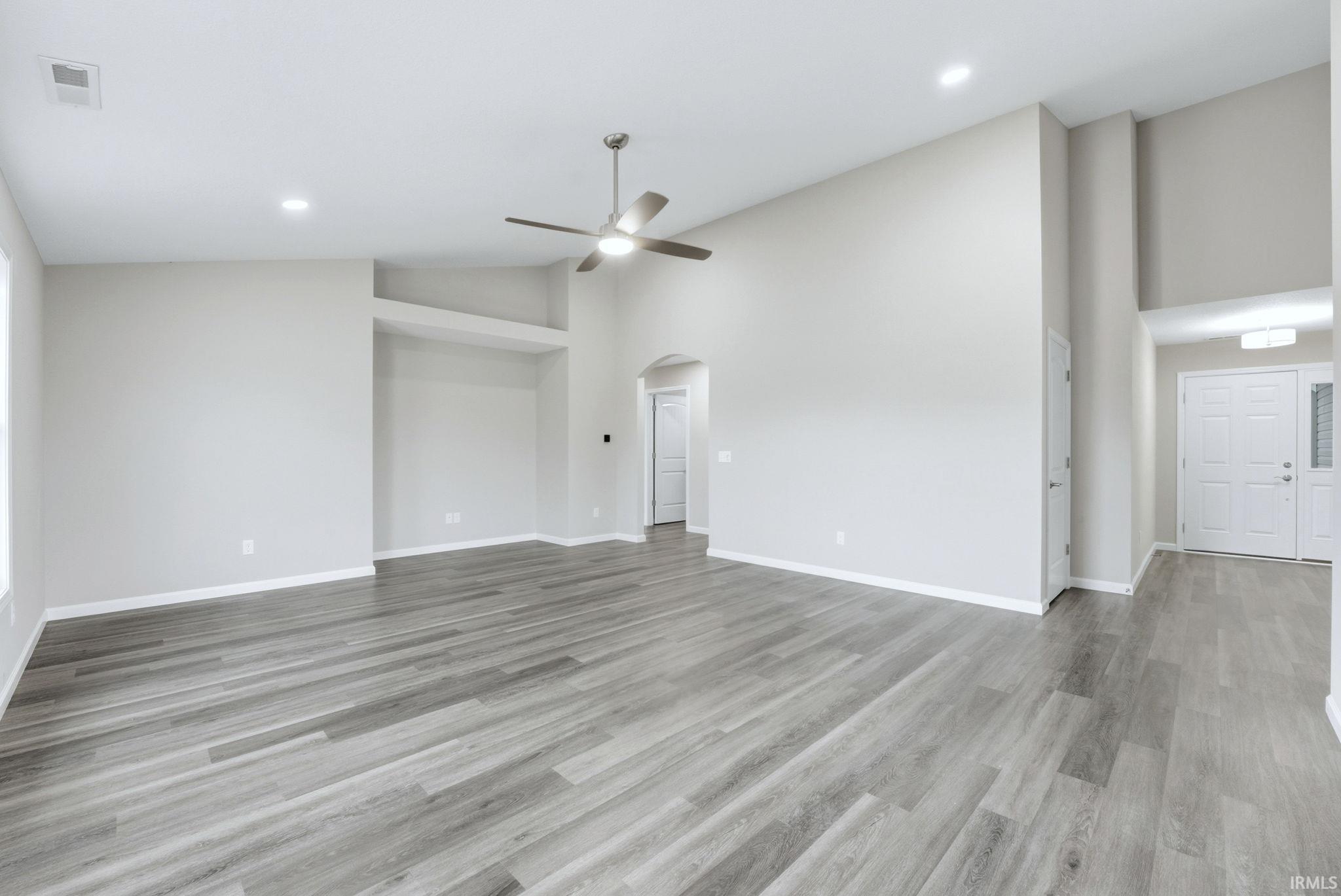 12004 Swather Court Fort Wayne, IN 46818 - Photo 5 of 36