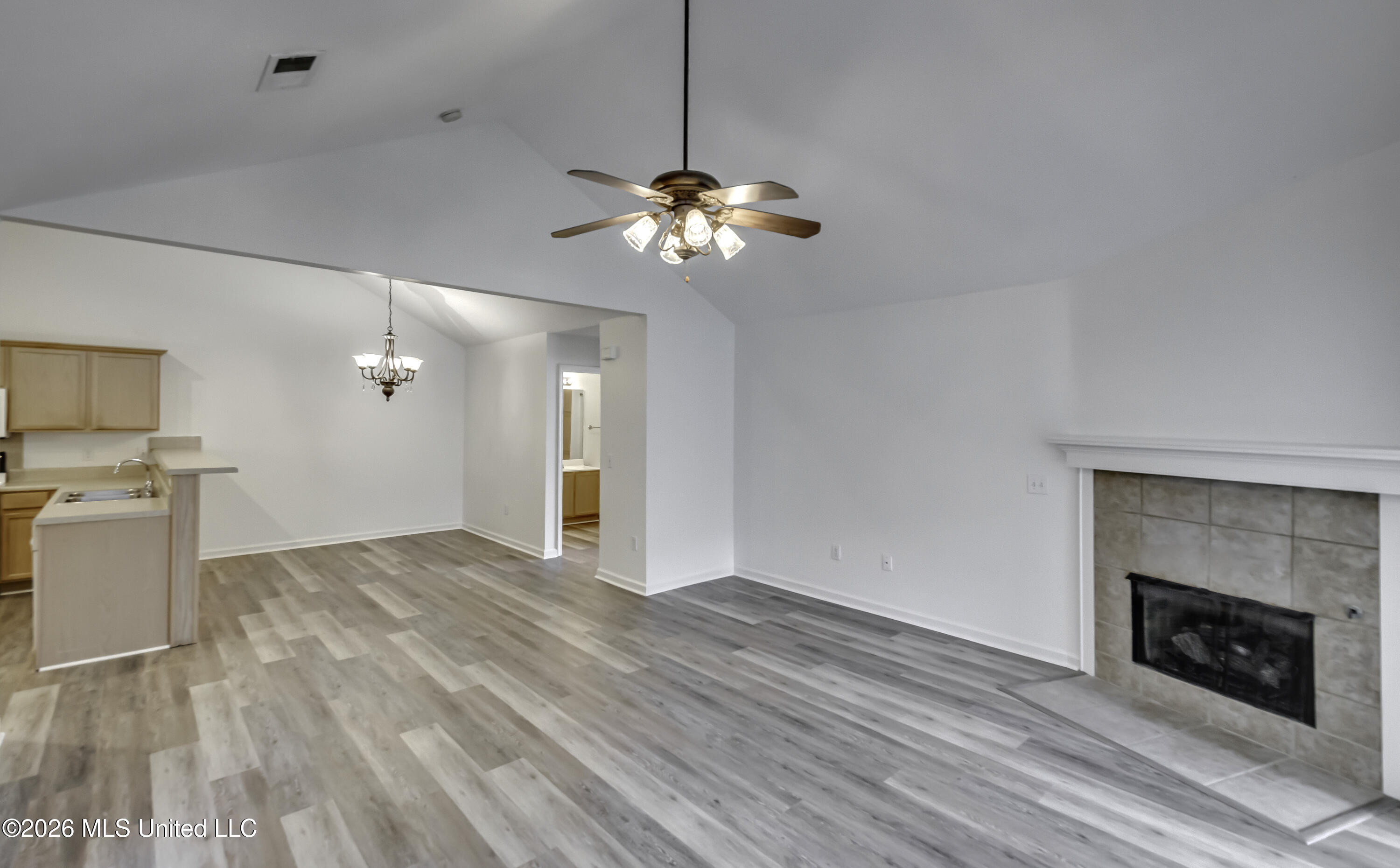501 Charmant Place Ridgeland, MS 39157 - Photo 9 of 56 501 Charmont Pl--19