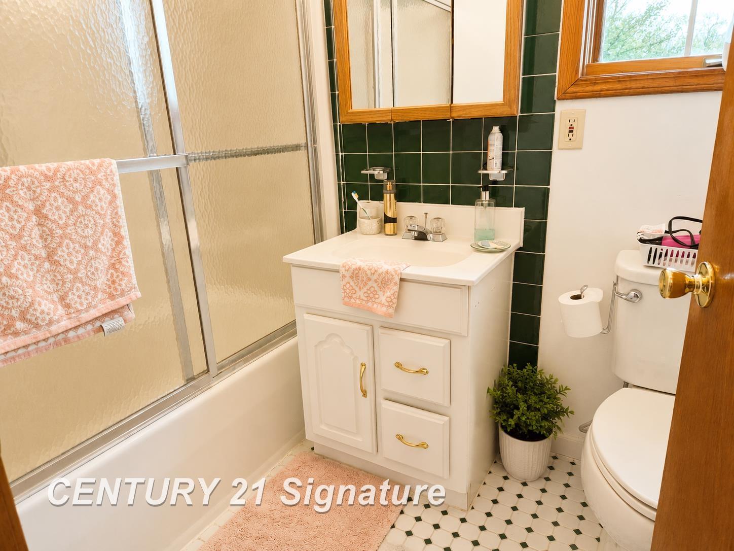 3175 Coolidge Road Beaverton, MI 48612 - Photo 15 of 38