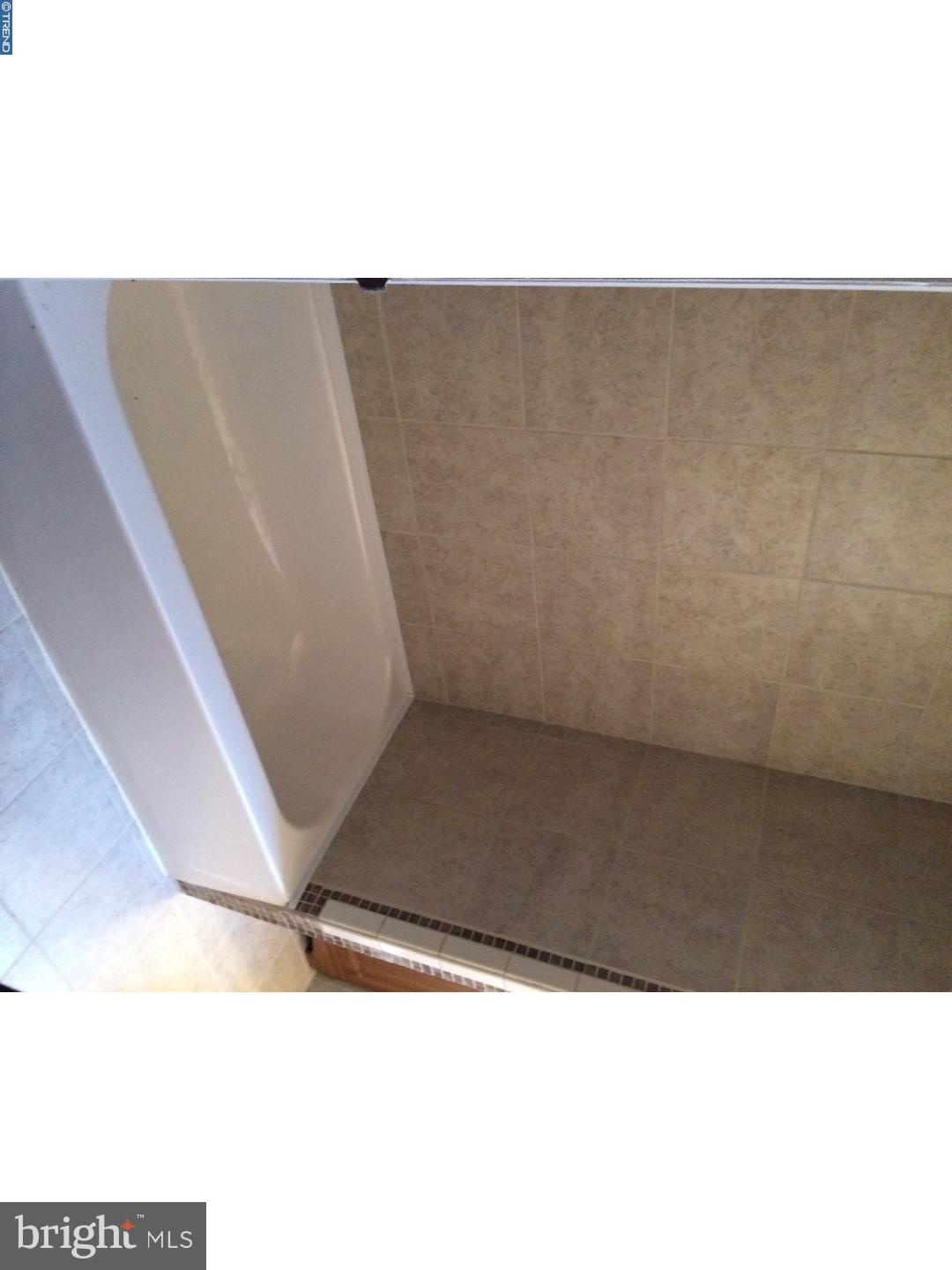 425 Woodcliffe Road Upper Darby, PA 19082 - Photo 8 of 18