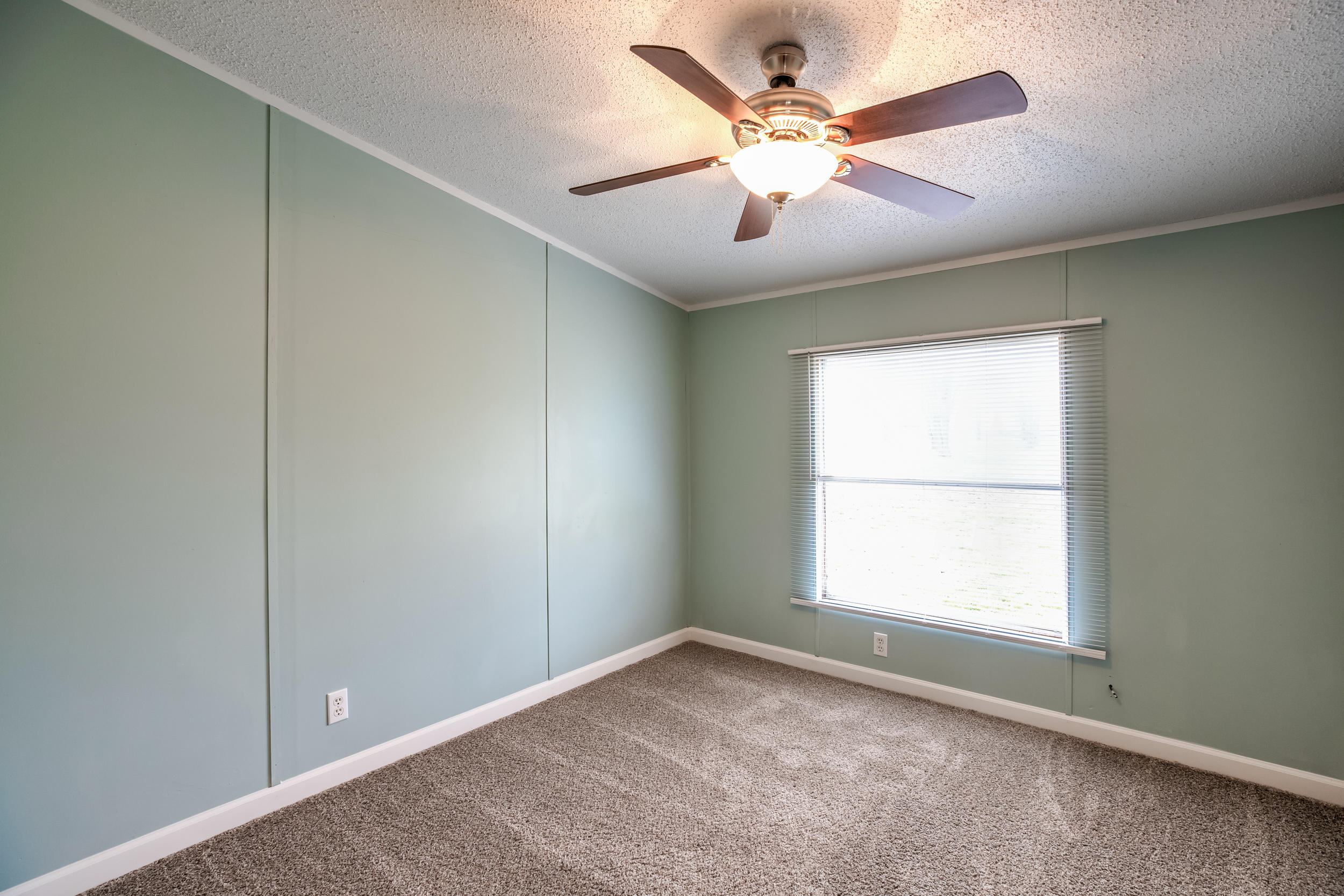 336 Calhoun Road La Follette, TN 37766 - Photo 9 of 26 85AC0FC0-15AC-4D19-89A2-0B430E084C60