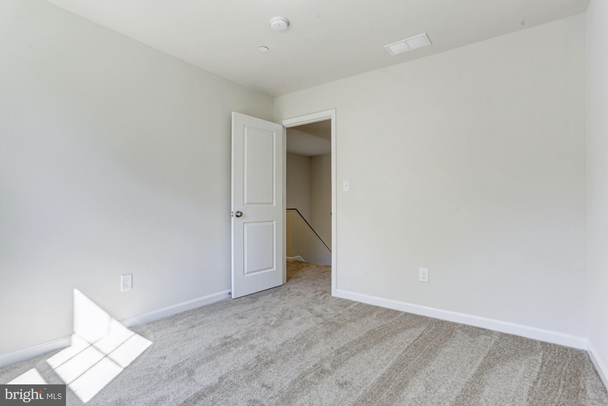 5871 Race Road Elkridge, MD 21075 - Photo 16 of 31 Bedroom