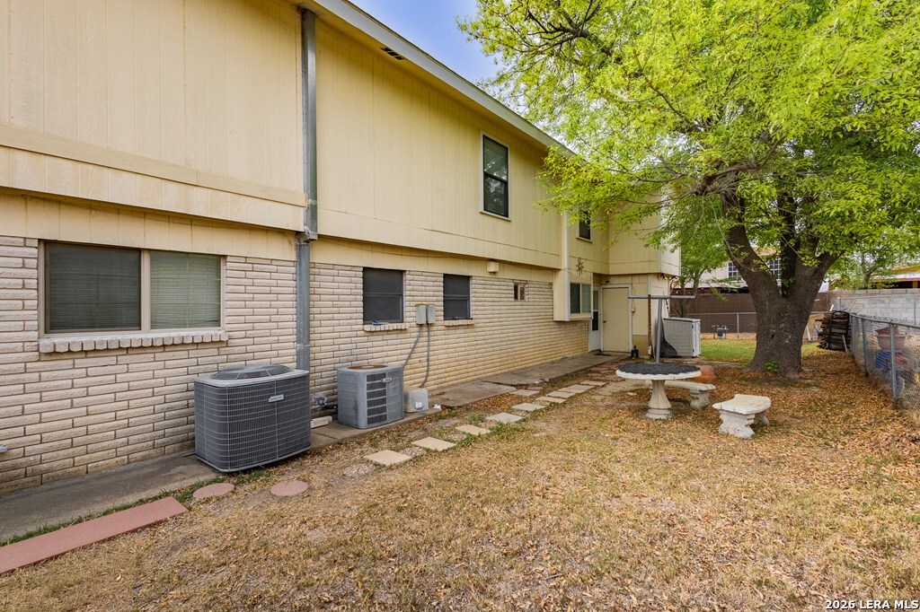 1801 Royal Ridge Drive Eagle Pass, TX 78852 - Photo 30 of 32