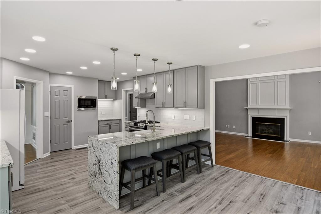 1406 Spring Tree Court High Point, NC 27265 - Photo 13 of 35