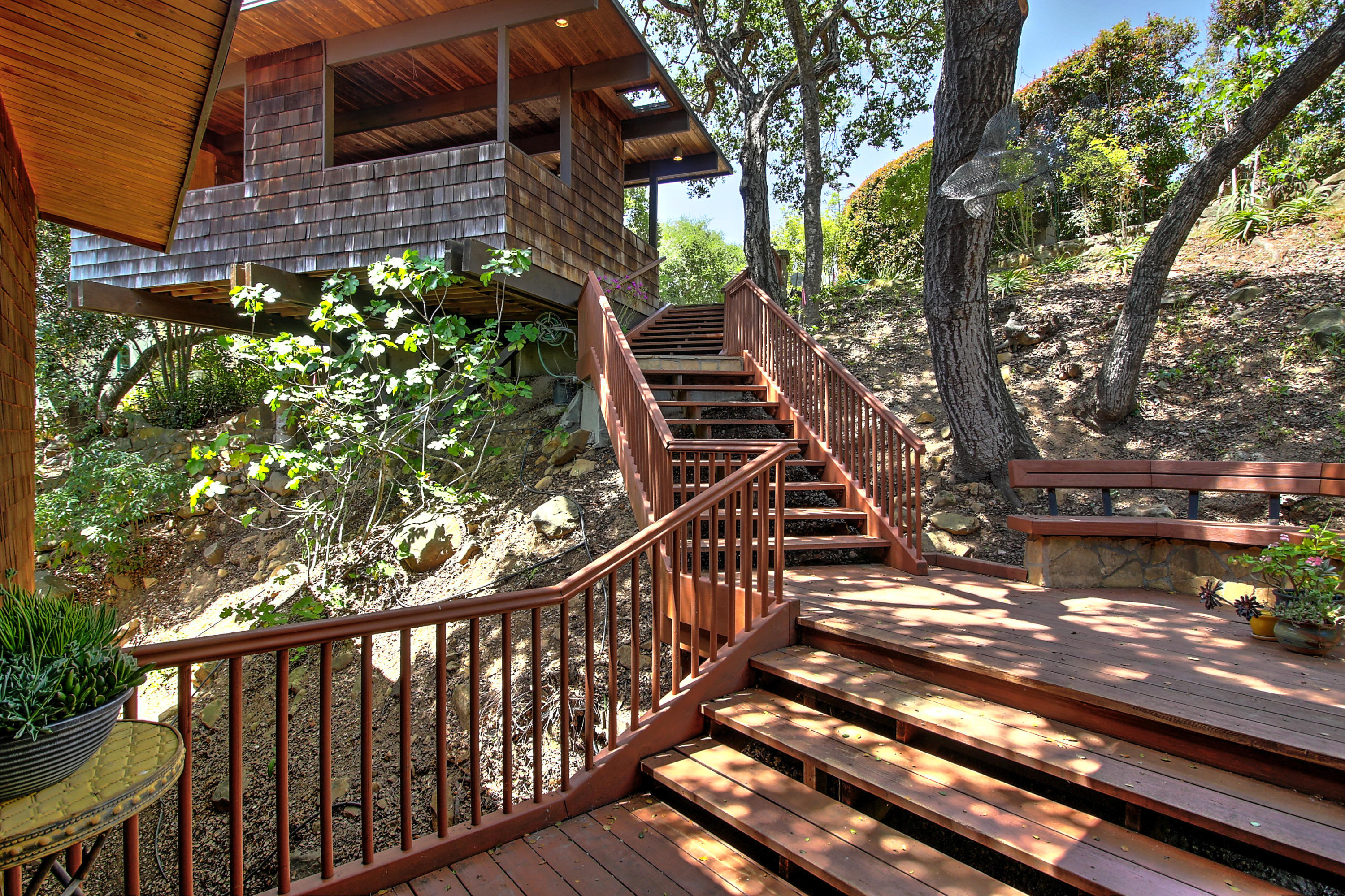 1553 Oramas Road Santa Barbara, CA 93103 - Photo 7 of 41 Front Stairs