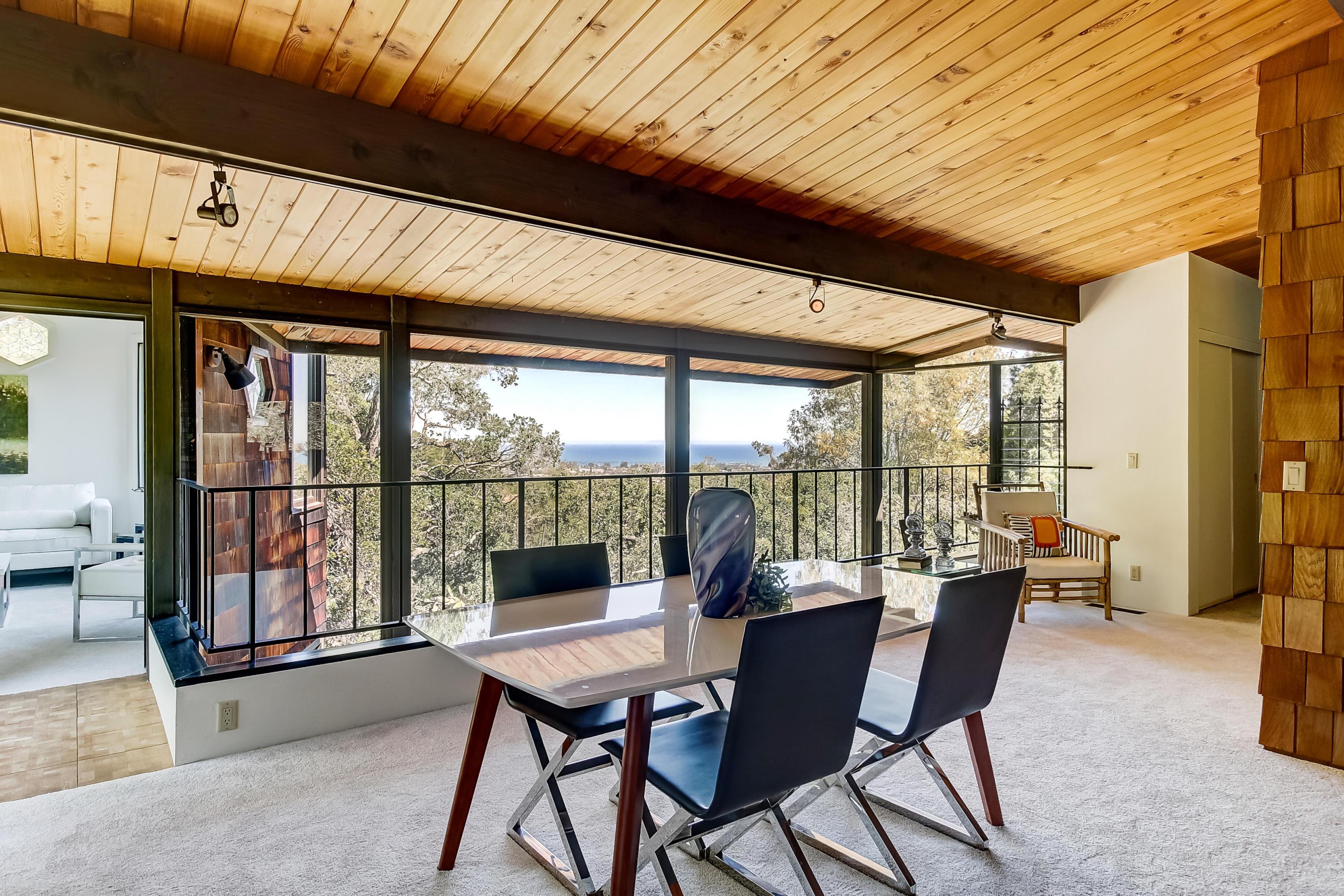 1553 Oramas Road Santa Barbara, CA 93103 - Photo 8 of 41 Upstairs