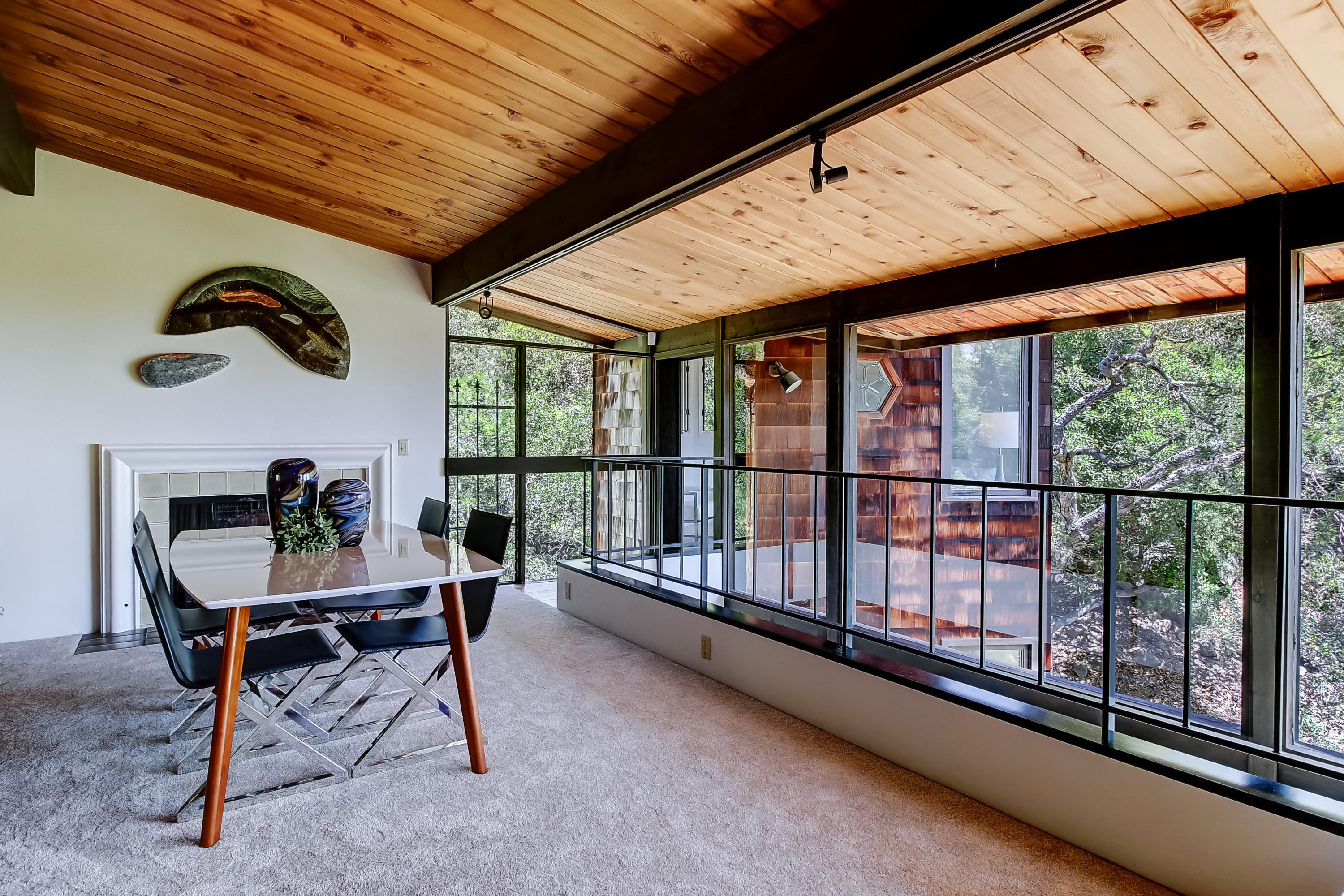 1553 Oramas Road Santa Barbara, CA 93103 - Photo 9 of 41 Upstairs