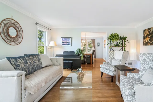 $775,000 | 5530 Oak Grove Circle, Long Grove, IL 60047