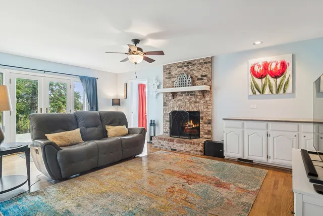 $775,000 | 5530 Oak Grove Circle, Long Grove, IL 60047