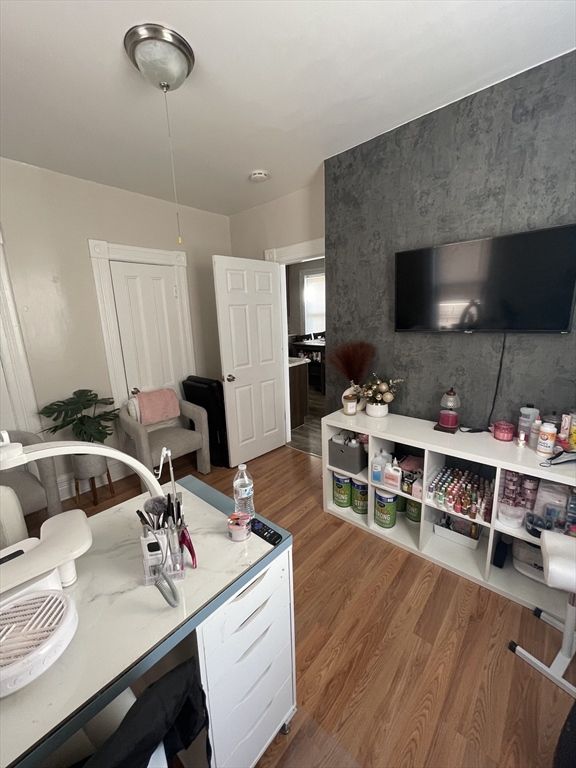 52 Acushnet Avenue Springfield, MA 01105 - Photo 19 of 28