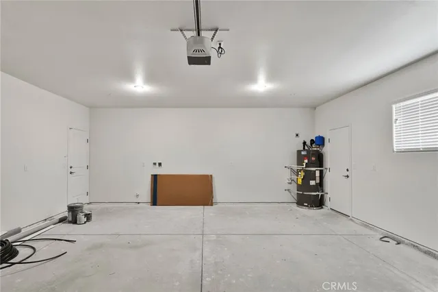 a view of a dinning table and chairs in the patio