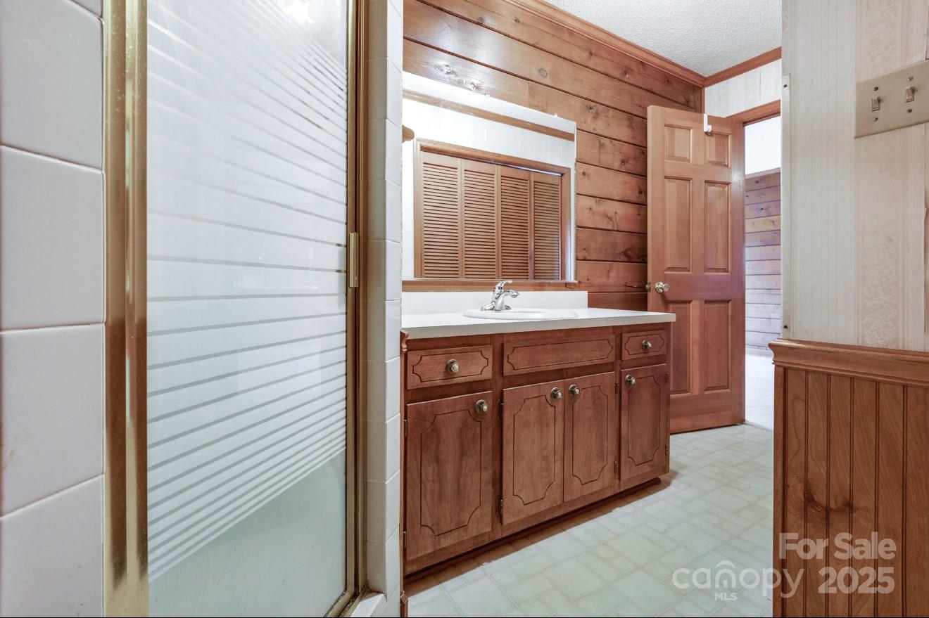 993 Jackson Road Fort Lawn, SC 29714 - Photo 27 of 48 a bathroom with a sink and a mirror