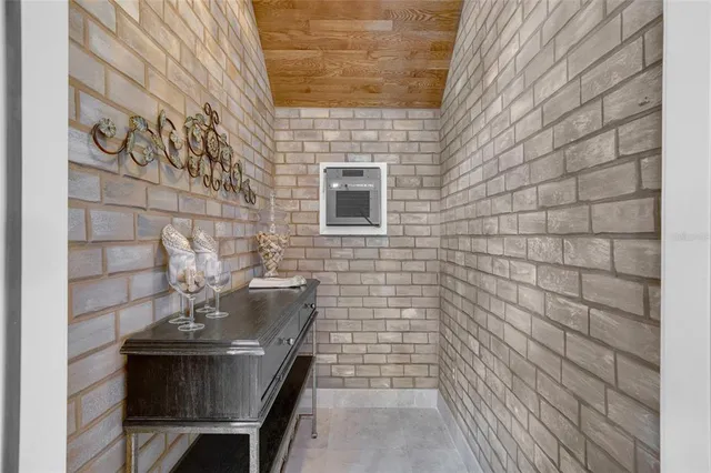 $2,250,000 | 8707 Silverthorn Road, Seminole, FL 33777