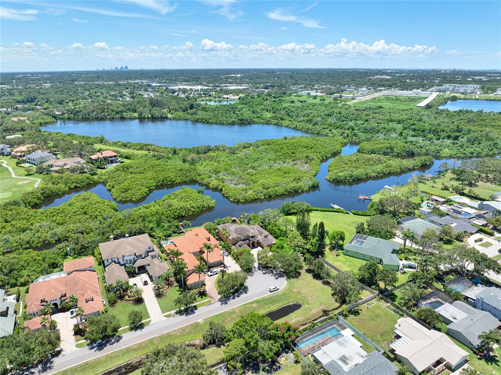 8707 Silverthorn Road Seminole, FL 33777 - Photo 38 of 58