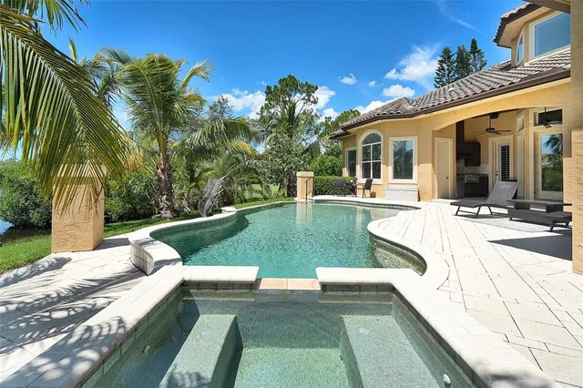 $2,250,000 | 8707 Silverthorn Road, Seminole, FL 33777