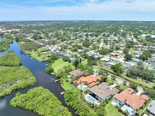 $2,250,000 | 8707 Silverthorn Road, Seminole, FL 33777