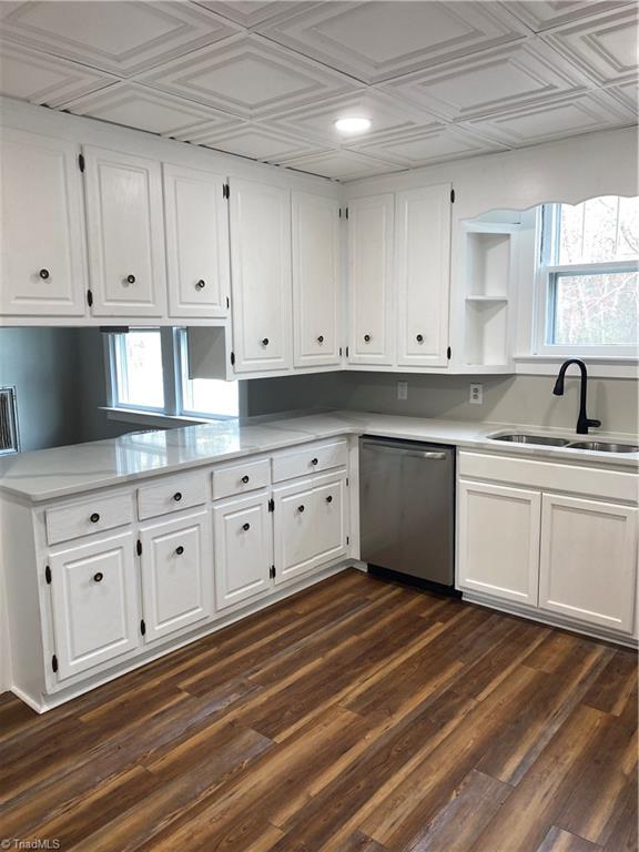 363 Periwinkle Road Eden, NC 27288 - Photo 2 of 39 Kitchen view