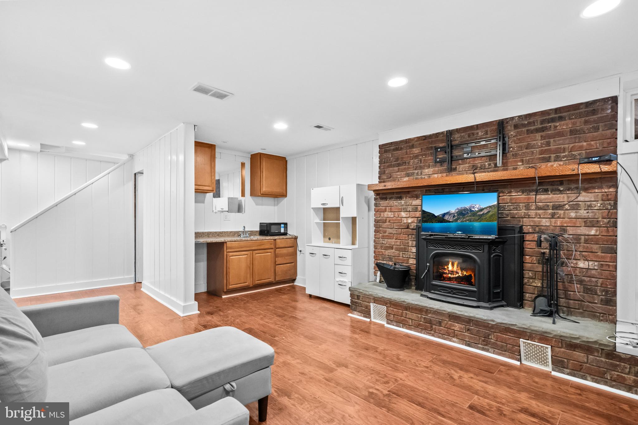 6058 Old Telegraph Road Alexandria, VA 22310 - Photo 26 of 44