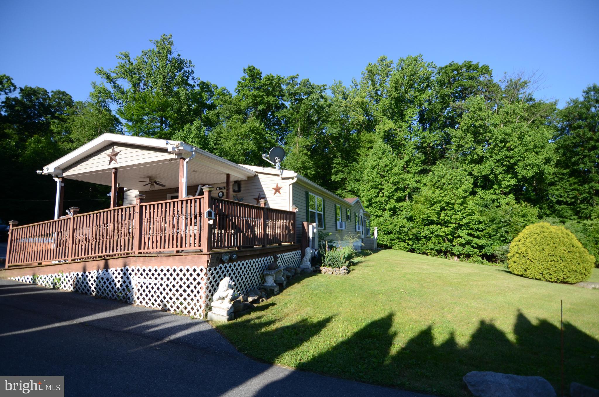 Deck with ramp