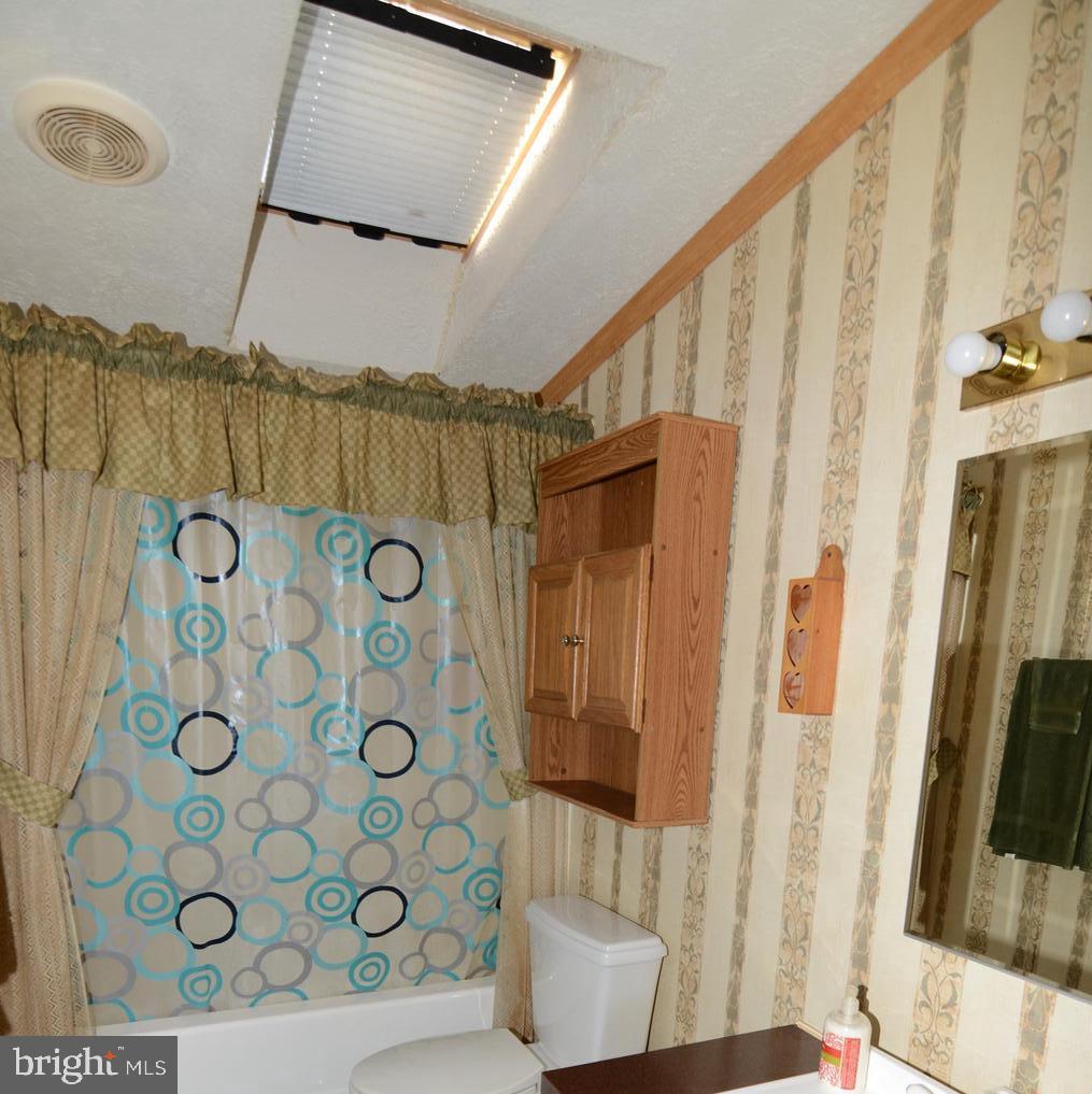 22 Powerline Road Boyertown, PA 19512 - Photo 25 of 30 Hall Bathroom