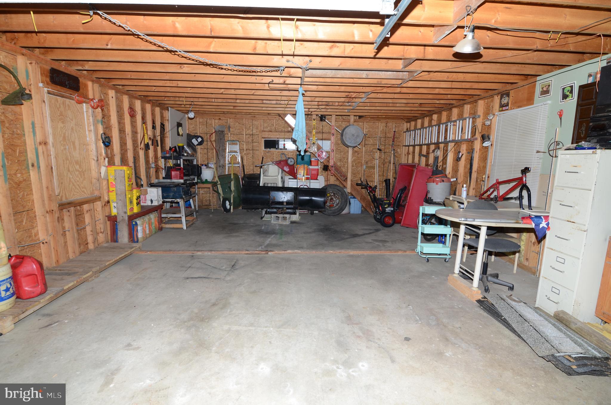 22 Powerline Road Boyertown, PA 19512 - Photo 26 of 30 Oversized 28x20 Garage