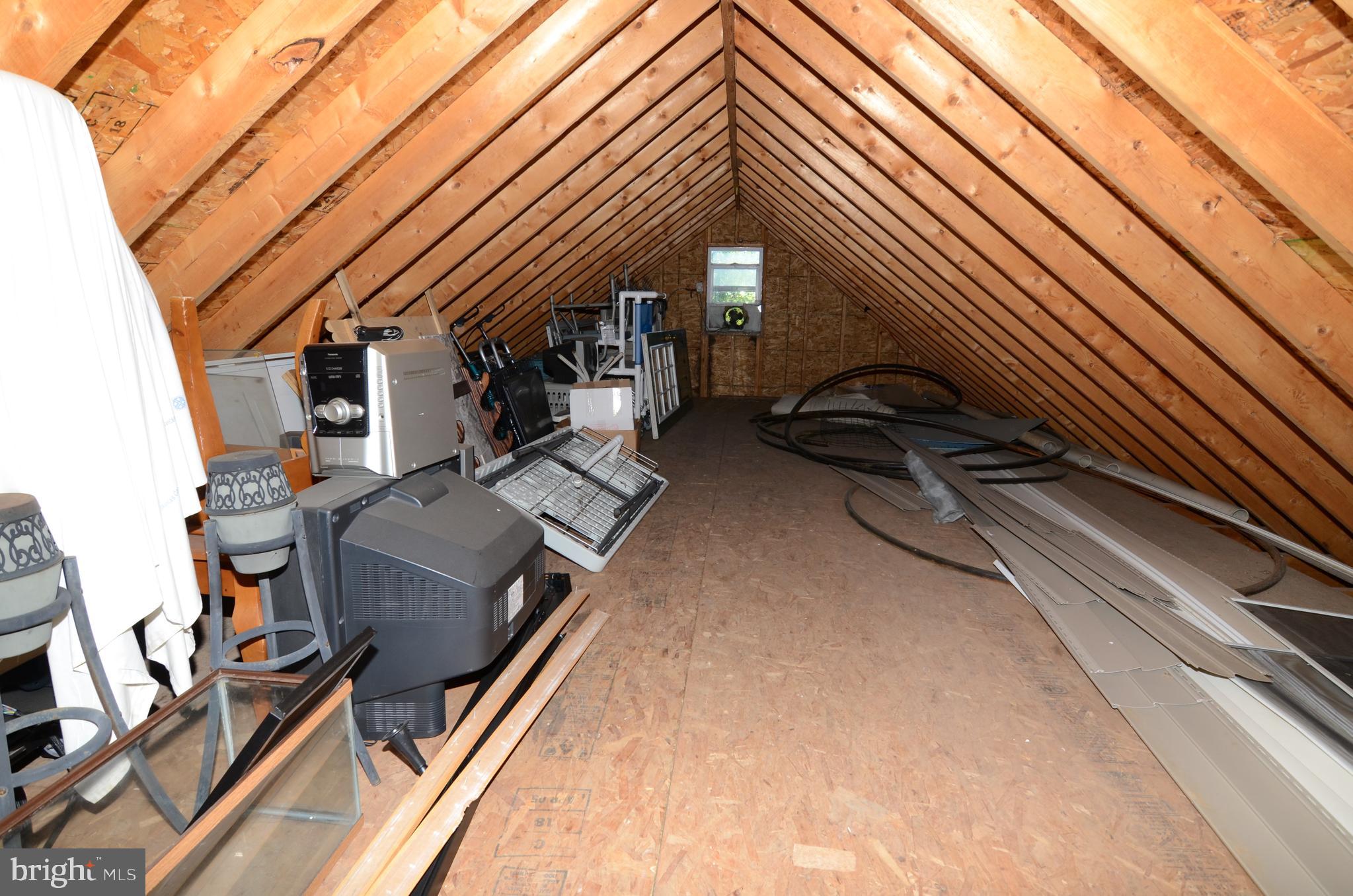 22 Powerline Road Boyertown, PA 19512 - Photo 27 of 30 Garage storage space with normal size stairs