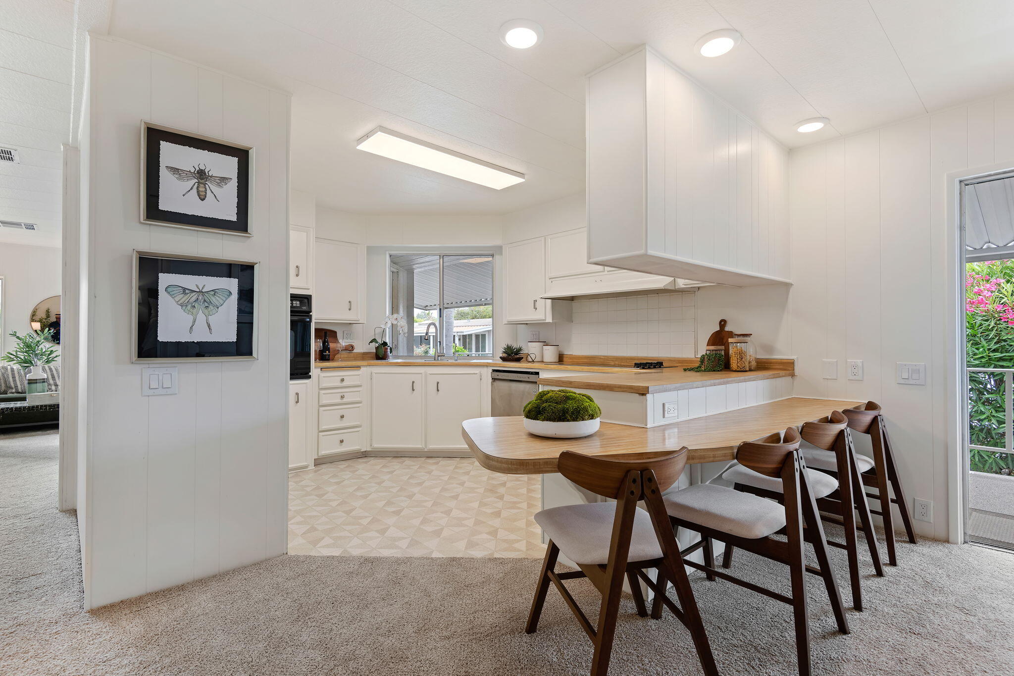 340 Old Mill Road, Unit 265 Santa Barbara, CA 93110 - Photo 15 of 40 13-Kitchen