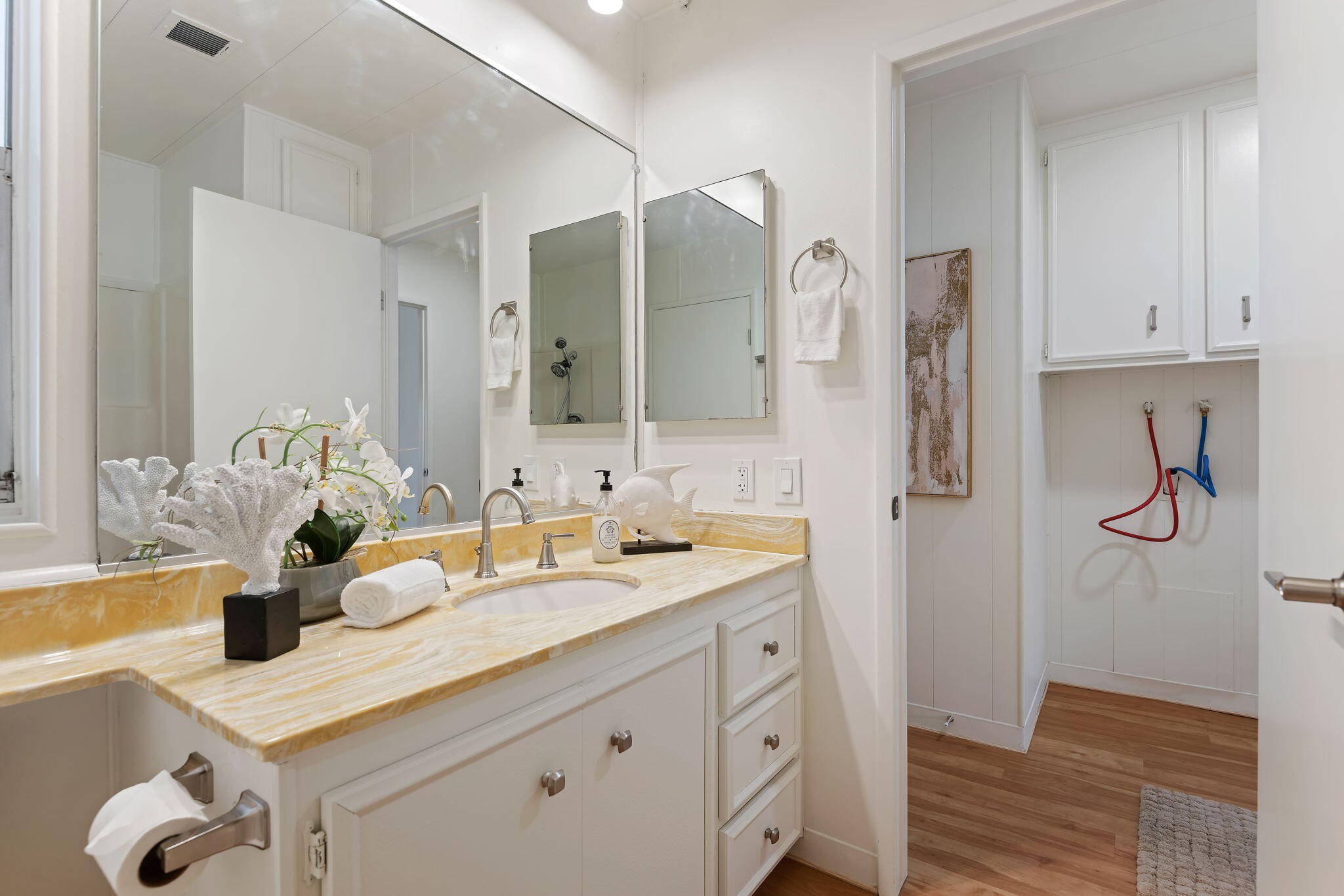 340 Old Mill Road, Unit 265 Santa Barbara, CA 93110 - Photo 26 of 40 25-Bathroom 2