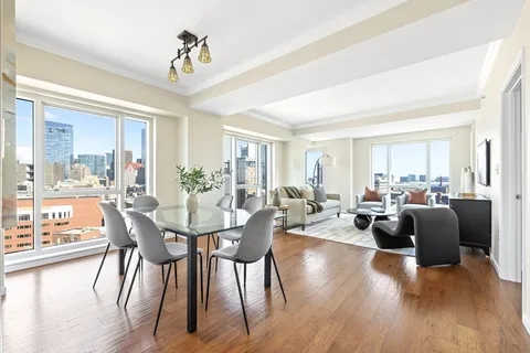 $825,000 | 1 Nassau Street, Unit 1605, Boston, MA 02111