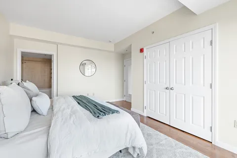 $825,000 | 1 Nassau Street, Unit 1605, Boston, MA 02111