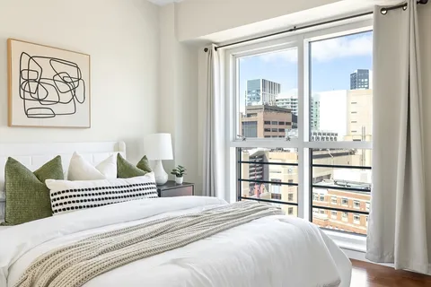 $825,000 | 1 Nassau Street, Unit 1605, Boston, MA 02111