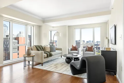 $825,000 | 1 Nassau Street, Unit 1605, Boston, MA 02111
