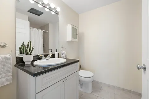 $825,000 | 1 Nassau Street, Unit 1605, Boston, MA 02111