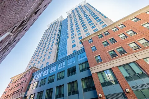 $825,000 | 1 Nassau Street, Unit 1605, Boston, MA 02111