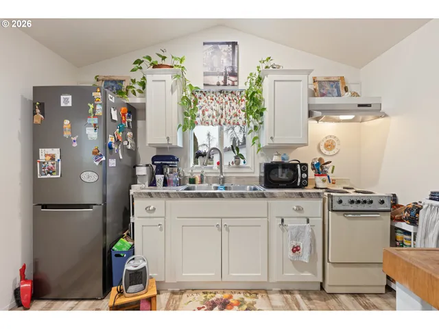 $55,000 | 119 Oak Leaf Lane, Winston, OR 97496