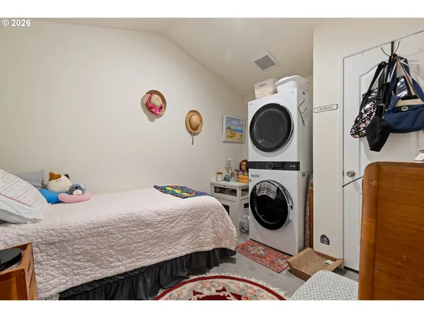 $55,000 | 119 Oak Leaf Lane, Winston, OR 97496
