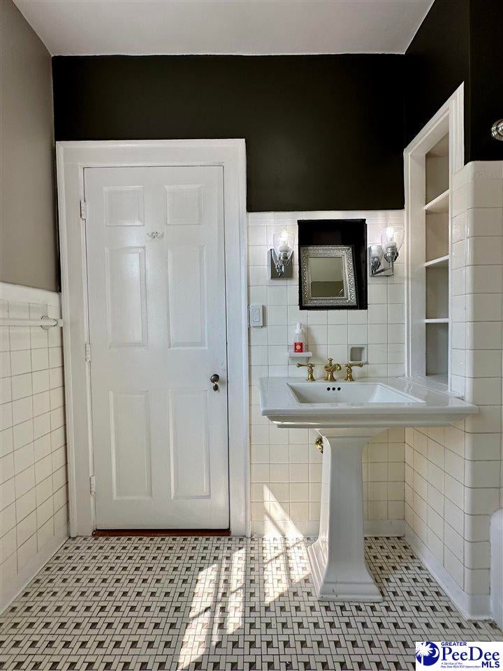 408 East Cleveland Street Dillon, SC 29536 - Photo 52 of 68 Gallery Image 52