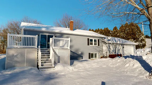 $340,000 | 4 Old Lisbon Road, Lewiston, ME 04240