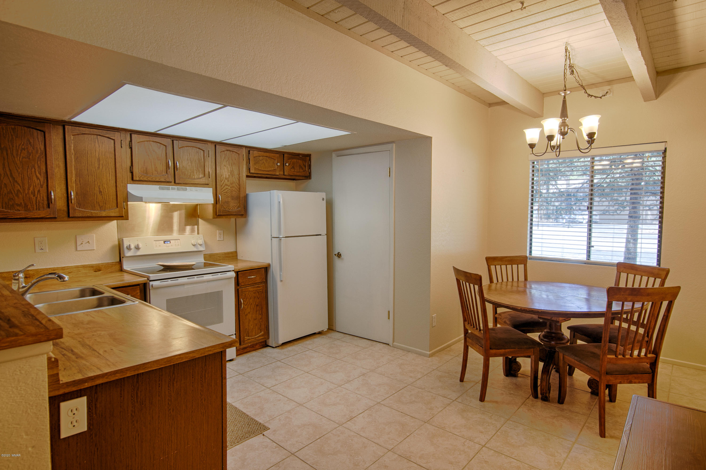 2734 Snow Slope Way Pinetop, AZ 85935 - Photo 3 of 12