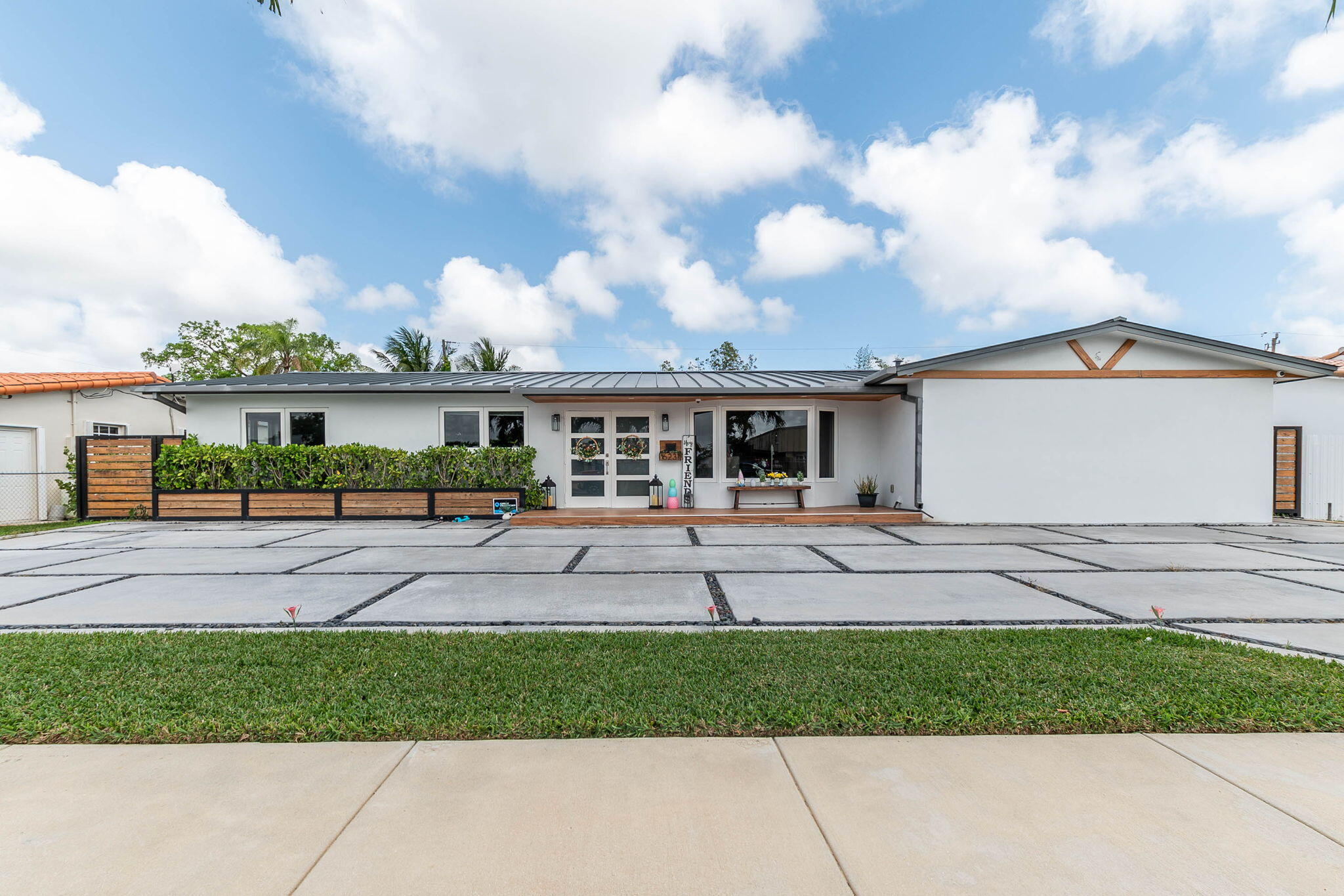 6231 Southwest 94th Avenue Miami, FL 33173 - Photo 2 of 47 a view of house with swimming pool and yard