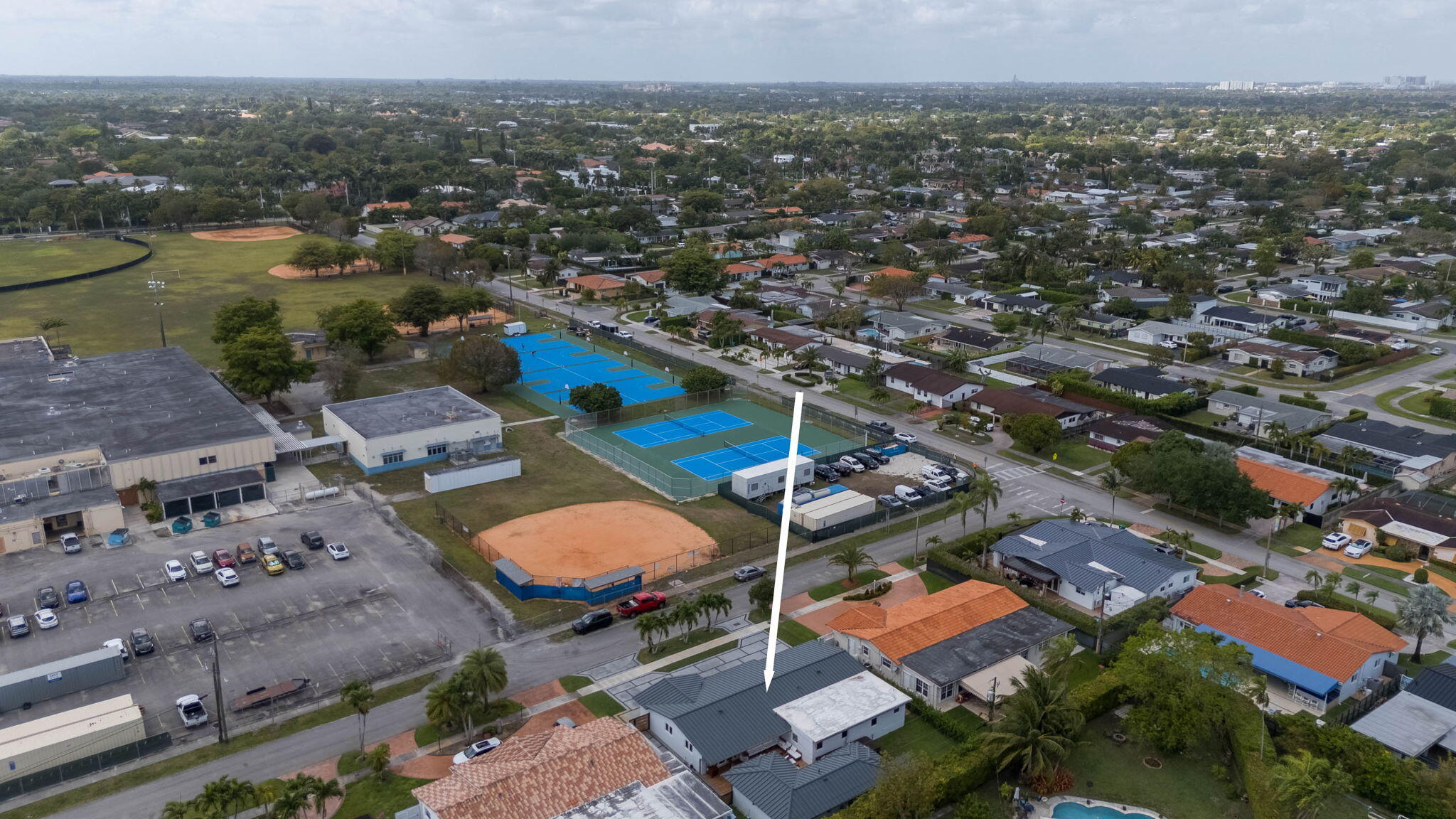 6231 Southwest 94th Avenue Miami, FL 33173 - Photo 47 of 47 an aerial view of a city with lots of residential buildings