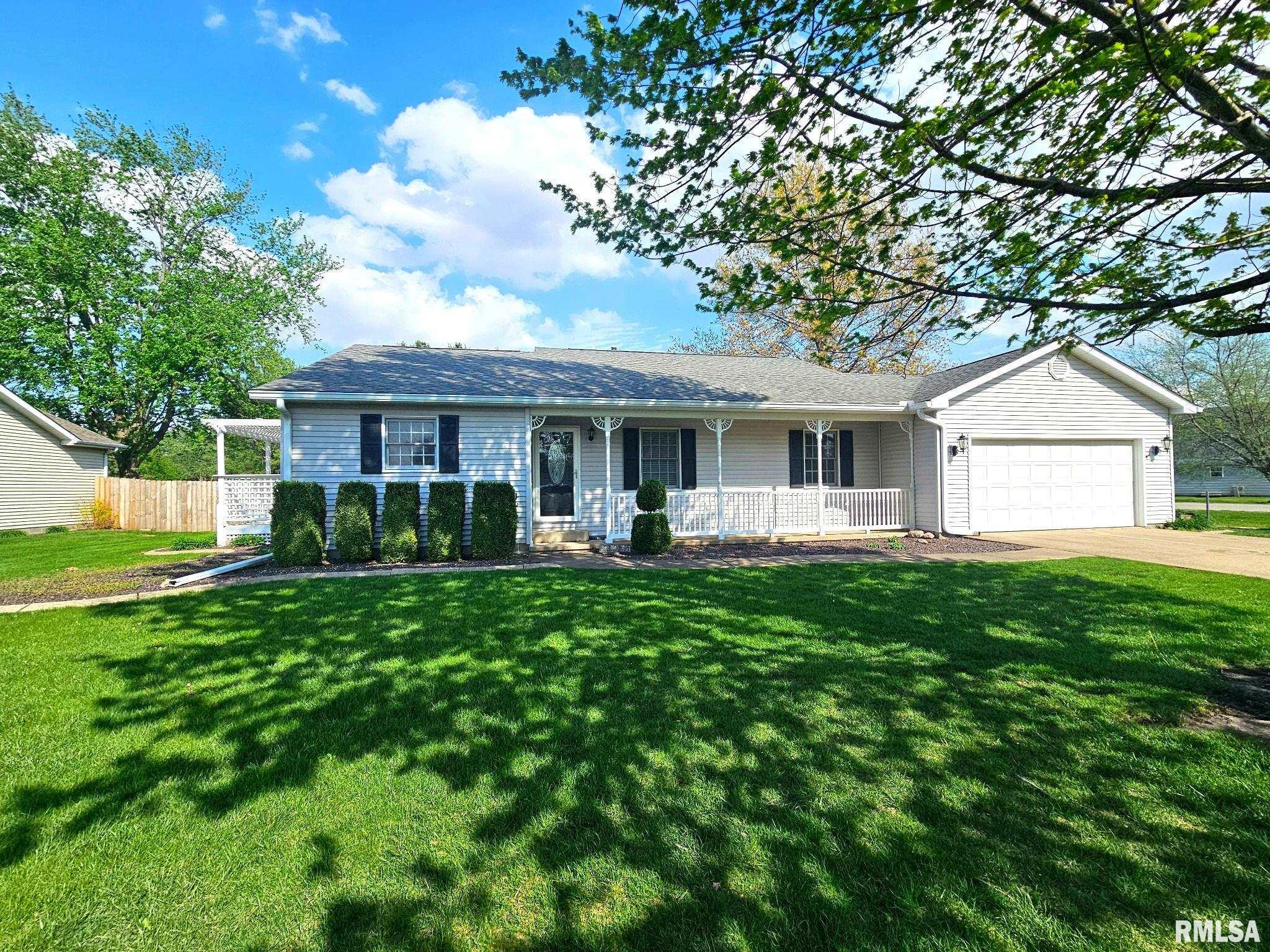 608 Bunchberry Court Athens, IL 62613 - Photo 2 of 8