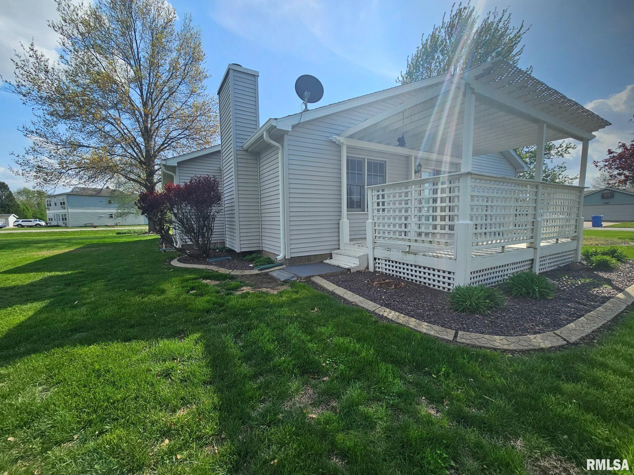 608 Bunchberry Court Athens, IL 62613 - Photo 4 of 8