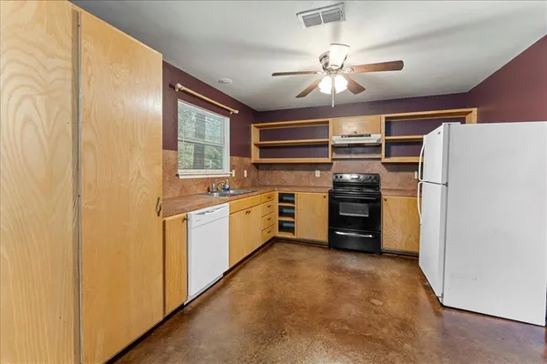 $1,775 | 230 Private Road 7422, Unit 230, Hawkins, TX 75765