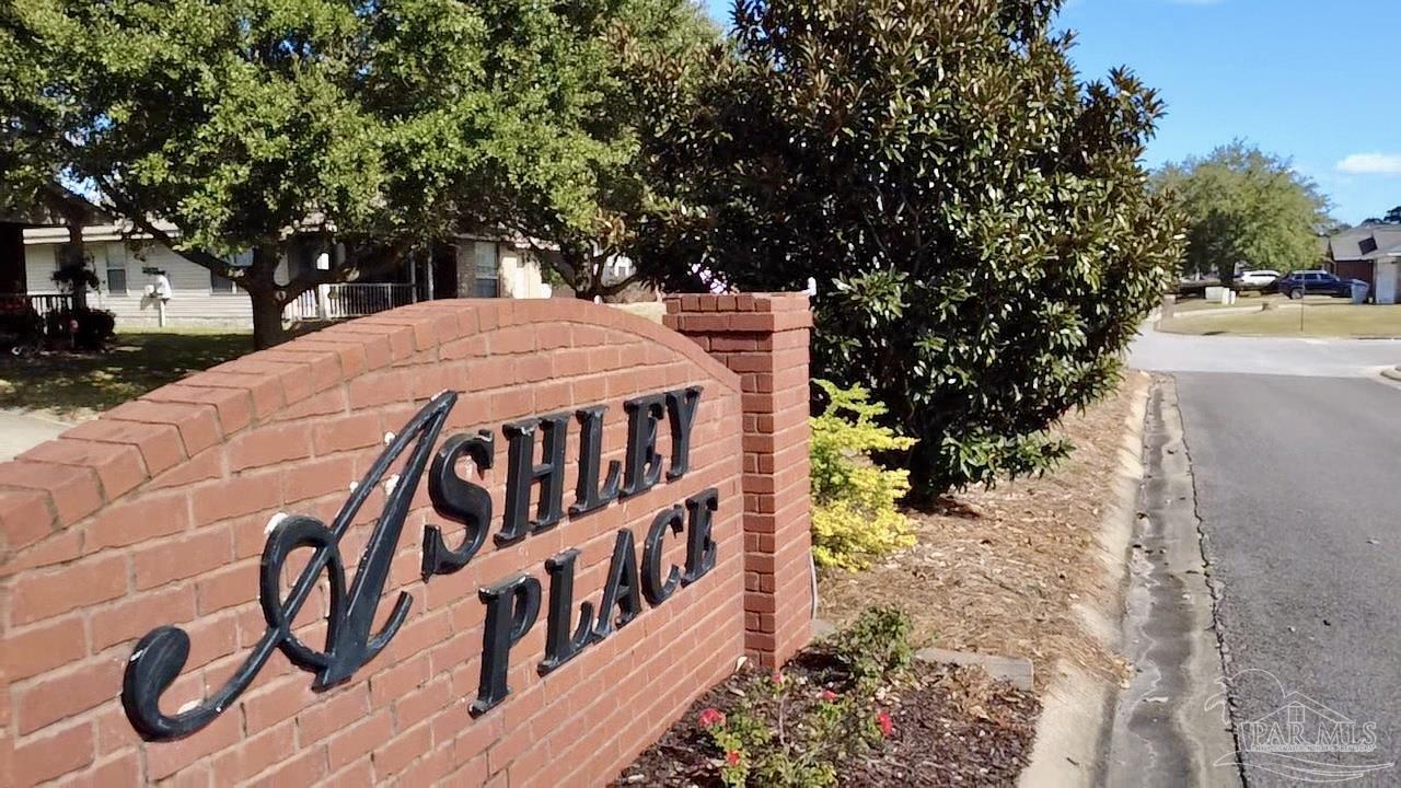 4277 Hazelhurst Drive Pace, FL 32571 - Photo 6 of 54