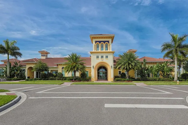 $565,000 | 13678 Yelma Street, Venice, FL 34293