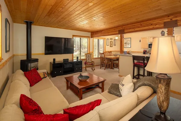 $560,000 | 13075 Northwoods Boulevard, Truckee, CA 96161