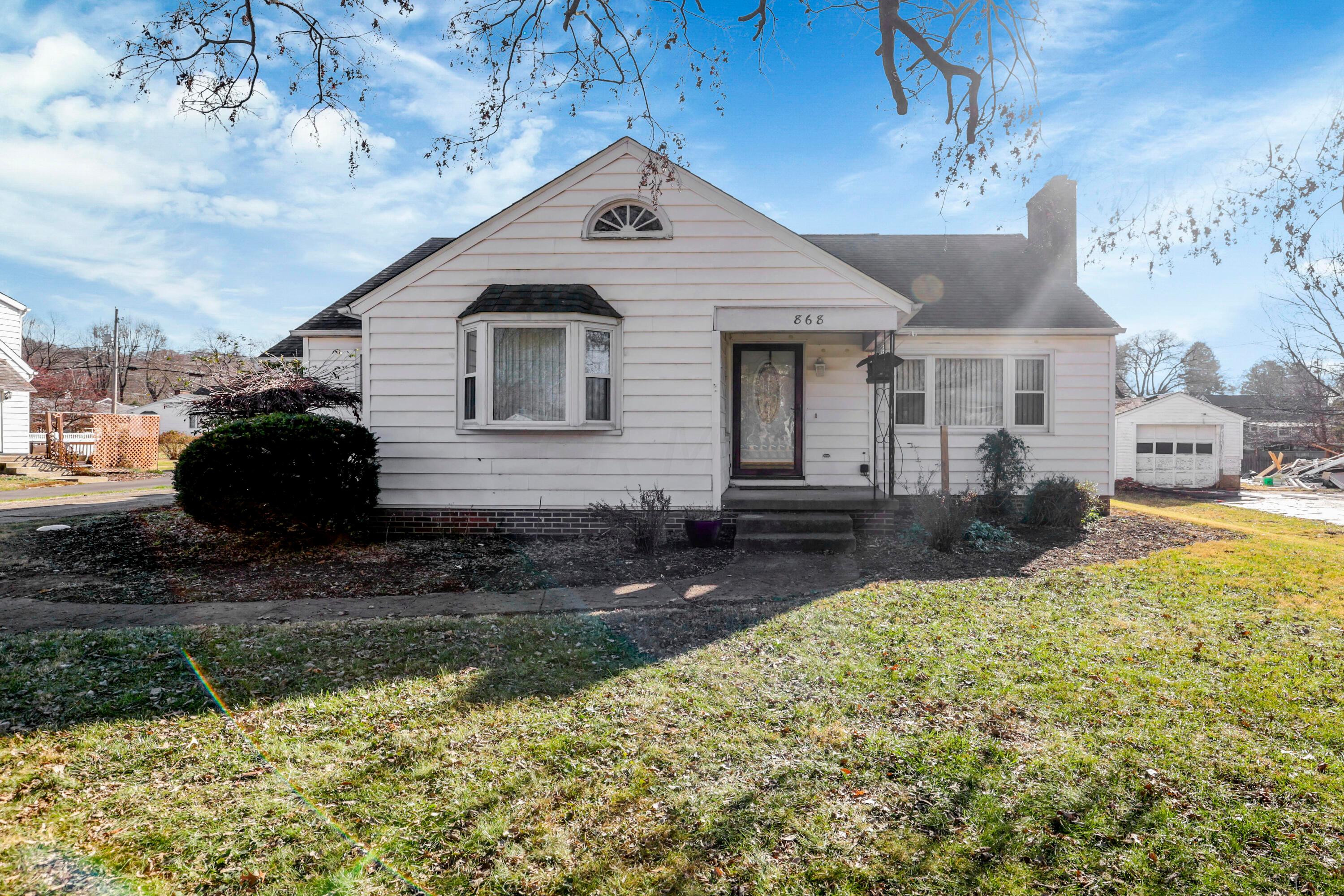 868 Pleasantville Road Lancaster, OH 43130 - Photo 4 of 63 0N4A0628