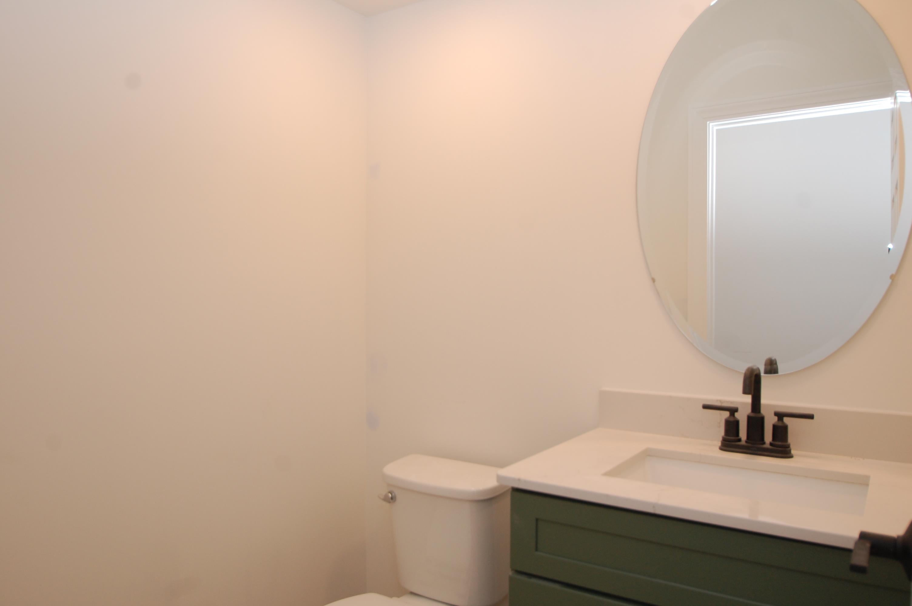 33 B Griffin Road Hudson, NH 03051 - Photo 14 of 16