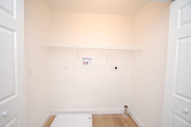 $595,000 | 33 B Griffin Road, Hudson, NH 03051